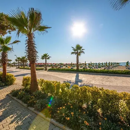 فيلة The Bungalow's